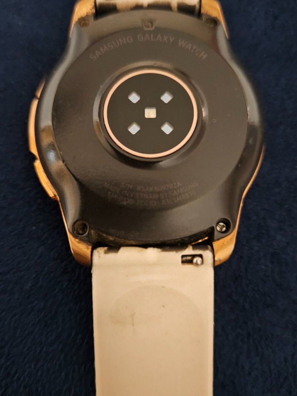 Samsung Galaxy SM-R810 42MM Bluetooth / WIFI + 4G LTE Smartwatch {#811-9} - Picture 5 of 12